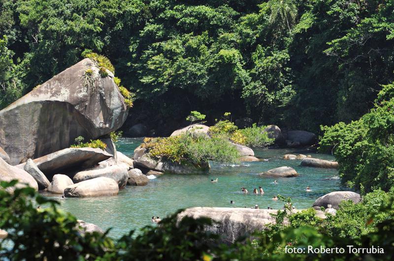 Piscina Natural do Cachadaço - Trindade - Paraty RJ - Foto: Roberto Torrubia