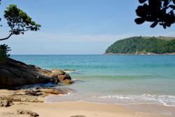 Praia de Antiguinhos - Paraty RJ - Foto: Roberto Torrubia